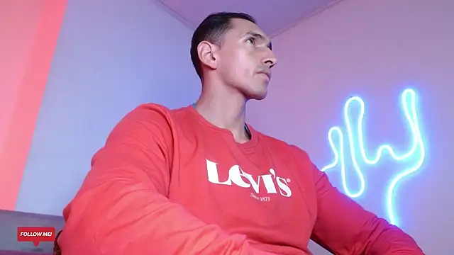 Snapshot of Joylopez_fit chatting on February 17, 2:15 pm Joylopez fit online show from February 17, 2:15 pm