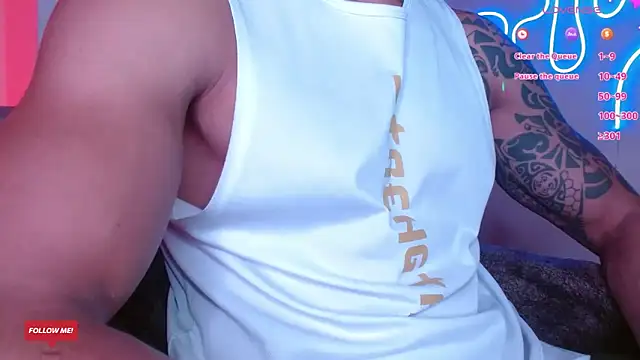 Snapshot of Joylopez_fit chatting on March 13, 2:23 pm Joylopez fit online show from March 13, 2:23 pm