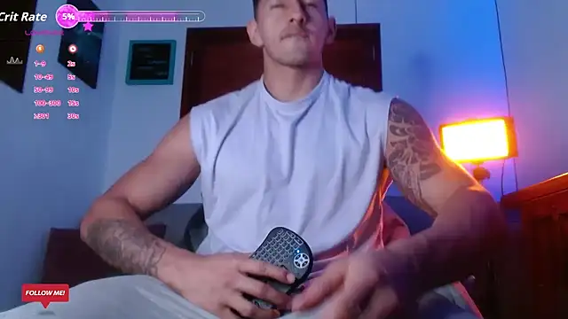 Snapshot of Joylopez_fit chatting on October 4, 1:53 pm Joylopez fit online show from October 4, 1:53 pm