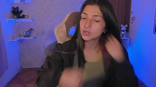 Snapshot of Chaos_Wild chatting on November 13, 12:59 pm Chaos Wild online show from November 13, 12:59 pm