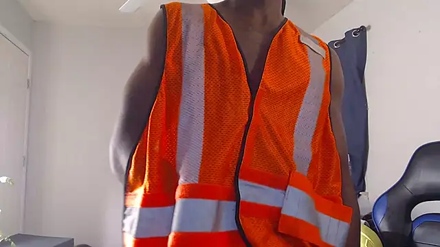 Snapshot of dominatingblacklove chatting on January 14, 1:58 am dominatingblacklove online show from January 14, 1:58 am