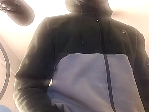 Snapshot of dominatingblacklove chatting on February 20, 1:46 am dominatingblacklove online show from February 20, 1:46 am