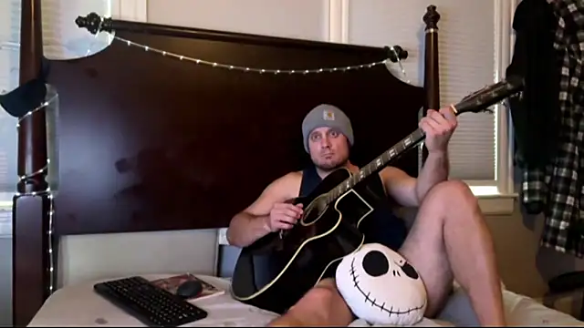 Snapshot of RickeyRidez chatting on November 21, 3:44 pm RickeyRidez online show from November 21, 3:44 pm