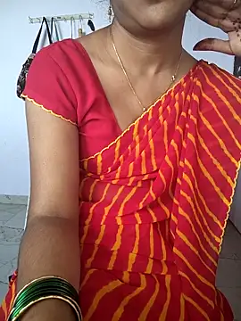 lovelygirl4567 online show from December 18, 5:35 am