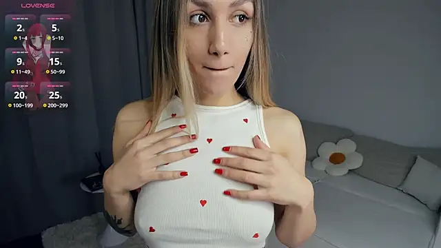 Niki Luston online show from January 5, 7:39 pm