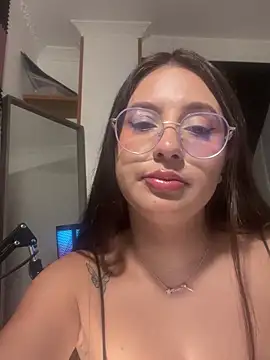 Snapshot of Gretta_Hot chatting on January 17, 10:12 pm Gretta Hot online show from January 17, 10:12 pm