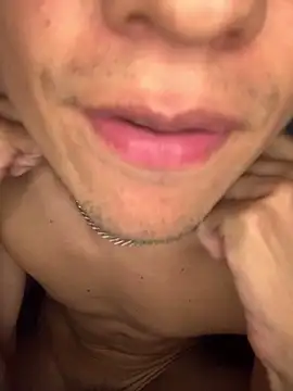 Snapshot of gabrielzinnnn085 chatting on September 18, 9:50 pm gabrielzinnnn085 online show from September 18, 9:50 pm