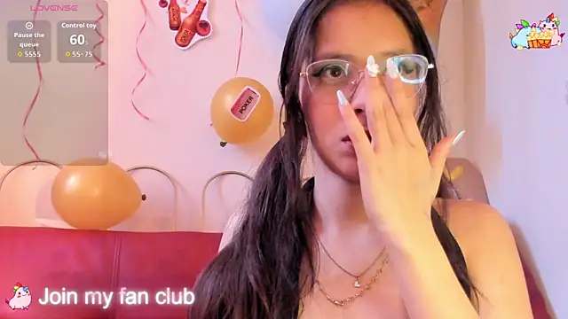 Snapshot of Misha_Lover chatting on September 26, 8:13 pm Misha Lover online show from September 26, 8:13 pm