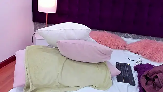 LiaCathaleya online show from March 21, 6:51 pm