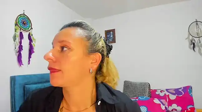 Snapshot of sofi_saliva2511 chatting on February 10, 1:46 am sofi saliva2511 online show from February 10, 1:46 am