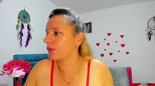Snapshot of sofi_saliva2511 chatting on February 14, 8:37 pm sofi saliva2511 online show from February 14, 8:37 pm