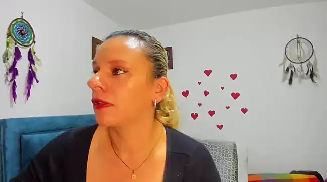 Snapshot of sofi_saliva2511 chatting on February 19, 6:43 pm sofi saliva2511 online show from February 19, 6:43 pm