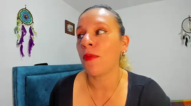Snapshot of sofi_saliva2511 chatting on February 24, 6:15 pm sofi saliva2511 online show from February 24, 6:15 pm