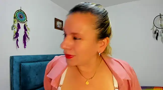 Snapshot of sofi_saliva2511 chatting on February 26, 5:17 pm sofi saliva2511 online show from February 26, 5:17 pm