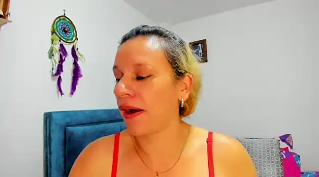 Snapshot of sofi_saliva2511 chatting on February 28, 8:07 pm sofi saliva2511 online show from February 28, 8:07 pm