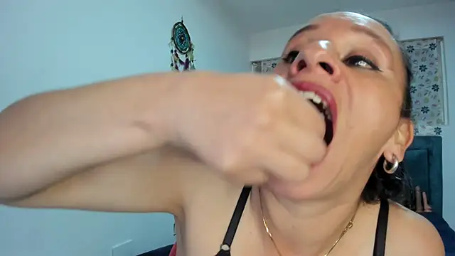 sofi saliva2511 online show from January 13, 5:51 pm