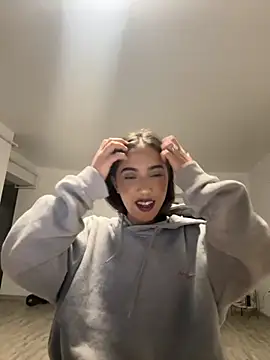 miaceleste online show from September 17, 8:43 pm