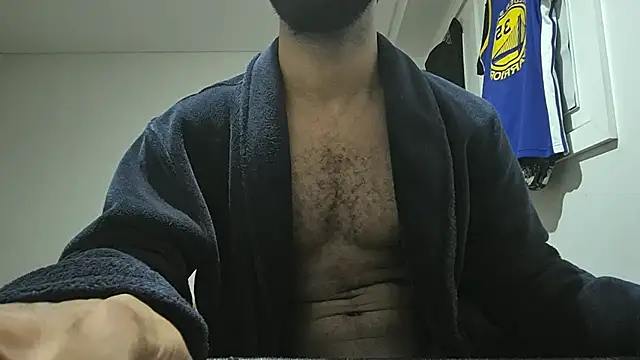 Snapshot of kevi_cocks chatting on January 4, 10:55 pm kevi cocks online show from January 4, 10:55 pm