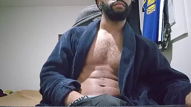 Snapshot of kevi_cocks chatting on January 7, 6:03 pm kevi cocks online show from January 7, 6:03 pm