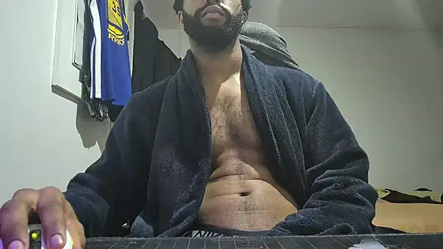 Snapshot of kevi_cocks chatting on January 9, 1:08 am kevi cocks online show from January 9, 1:08 am