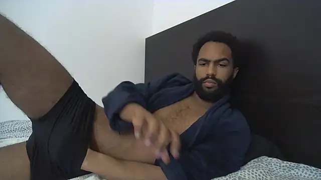 Snapshot of kevi_cocks chatting on March 4, 7:41 am kevi cocks online show from March 4, 7:41 am