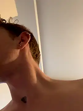 verici34 online show from October 26, 5:35 am