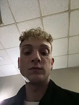 verici34 online show from November 23, 9:25 pm