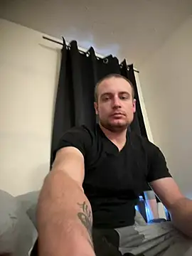 Snapshot of Golden_Alex chatting on January 3, 3:33 pm Golden Alex online show from January 3, 3:33 pm