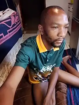 Snapshot of KMbesxxx chatting on November 15, 5:16 am KMbesxxx online show from November 15, 5:16 am