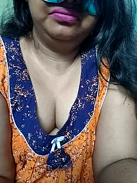  MilkyBar online show from April 21, 11:27 am