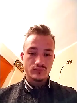 frankthefuck69 online show from March 10, 4:49 am