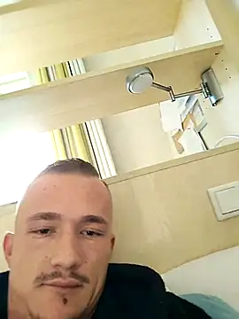 frankthefuck69 online show from October 25, 9:28 am