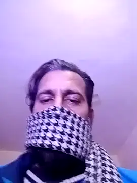 Snapshot of MAGNETICDADDY8 chatting on January 2, 7:07 pm MAGNETICDADDY8 online show from January 2, 7:07 pm