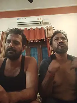 Snapshot of MAGNETICDADDY8 chatting on September 17, 6:09 pm MAGNETICDADDY8 online show from September 17, 6:09 pm