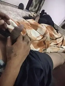 Snapshot of MAGNETICDADDY8 chatting on October 29, 9:49 pm MAGNETICDADDY8 online show from October 29, 9:49 pm