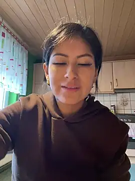 QueenFernanda online show from February 11, 10:15 am