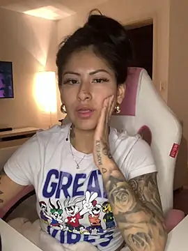 QueenFernanda online show from March 2, 7:12 pm