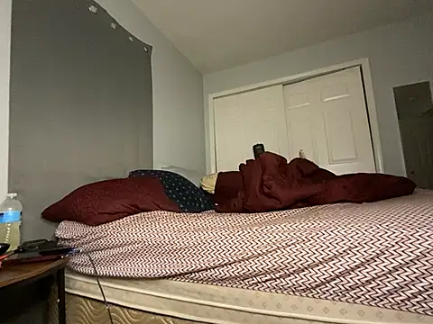 Yoshibaby2670 online show from March 12, 11:53 am