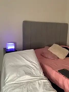 Julii- online show from January 19, 9:34 pm