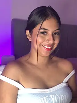 Julii- online show from February 9, 5:11 pm