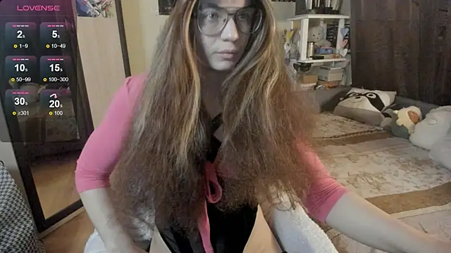 Snapshot of alexiamaleax chatting on November 17, 2:50 am alexiamaleax online show from November 17, 2:50 am