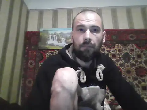 Snapshot of AlferezzSolvajo chatting on September 15, 12:43 am AlferezzSolvajo online show from September 15, 12:43 am