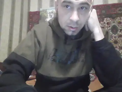 Snapshot of AlferezzSolvajo chatting on October 15, 6:46 am AlferezzSolvajo online show from October 15, 6:46 am