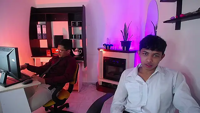 twinkmilk  online show from February 27, 11:52 am