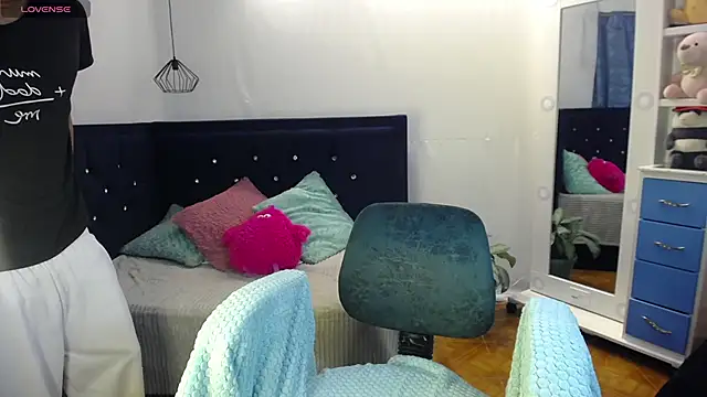 twinkmilk  online show from March 13, 12:35 pm