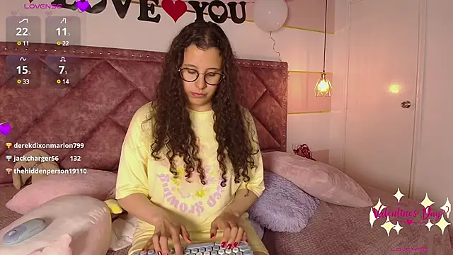 Snapshot of Charlotte__Miller chatting on February 16, 1:49 pm Charlotte Miller online show from February 16, 1:49 pm