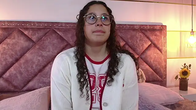 Snapshot of Charlotte__Miller chatting on March 14, 12:07 pm Charlotte Miller online show from March 14, 12:07 pm