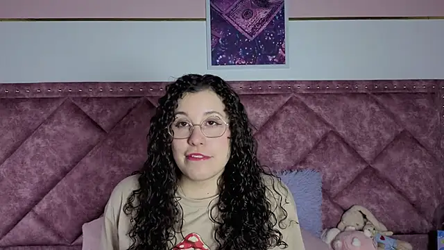 Snapshot of Charlotte__Miller chatting on September 12, 11:21 am Charlotte Miller online show from September 12, 11:21 am