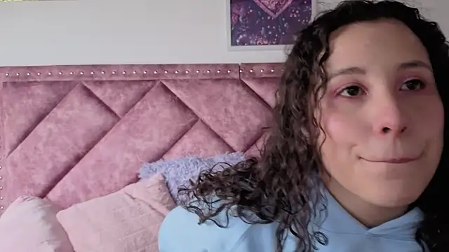 Snapshot of Charlotte__Miller chatting on September 15, 11:32 am Charlotte Miller online show from September 15, 11:32 am