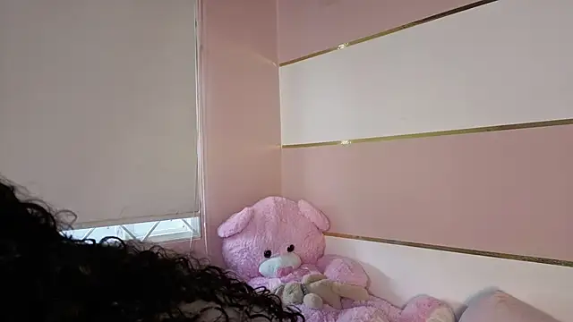 Snapshot of Charlotte__Miller chatting on October 18, 11:33 am Charlotte Miller online show from October 18, 11:33 am